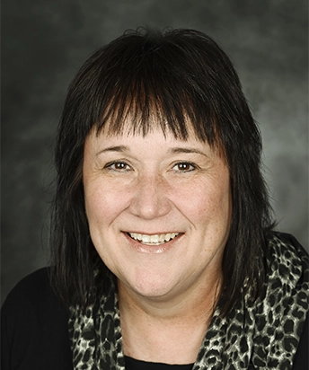 headshot photo of Joni McEnroe